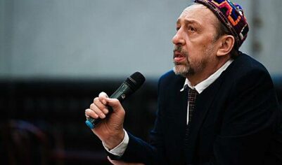 Драматург Коляда сбежал из больницы за неделю до смерти